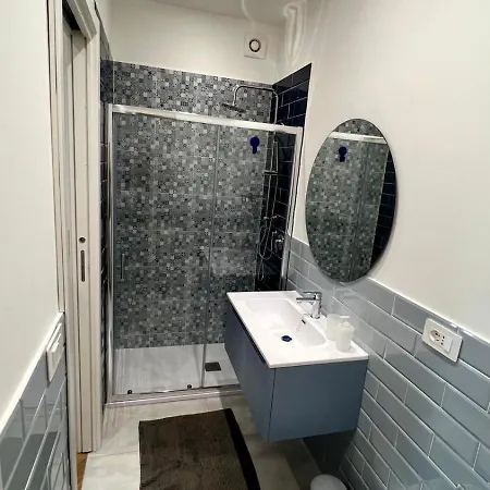 בית הארחה Allegrianapoletana 4*